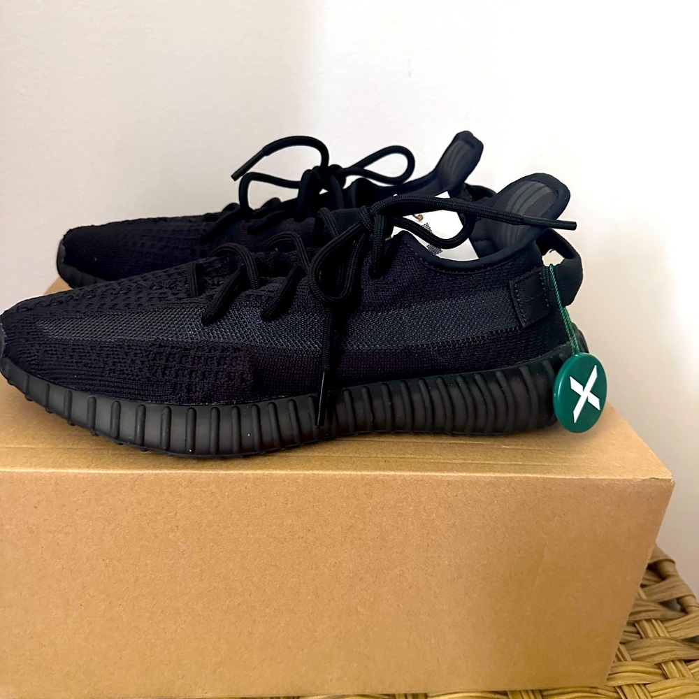 Brand New Yeezy 350 Onyx